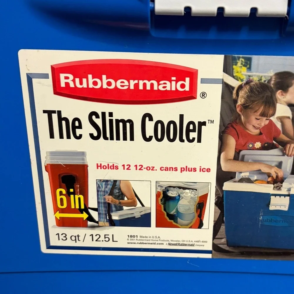 Rubbermaid The Slim Cooler 13 Qt 12.5L Blue White 12 Can Capacity Split Lid 1801